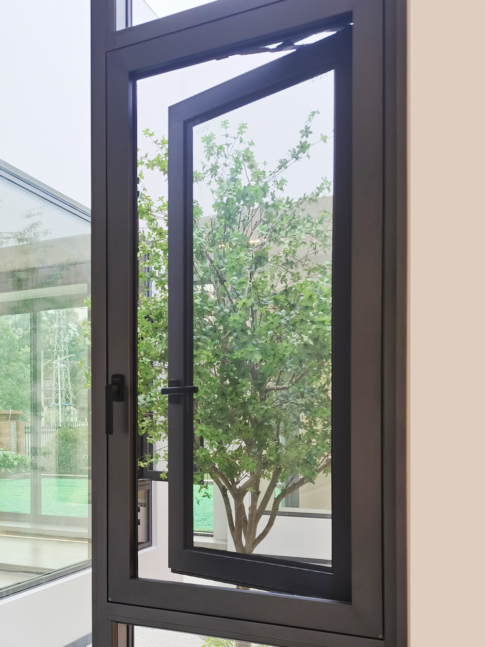 SLIM QUICK ASSEMBLE TILT AND TURN WINDOW